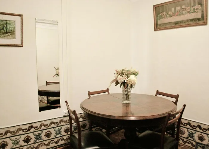 Azulejos Cais Sodre B&B